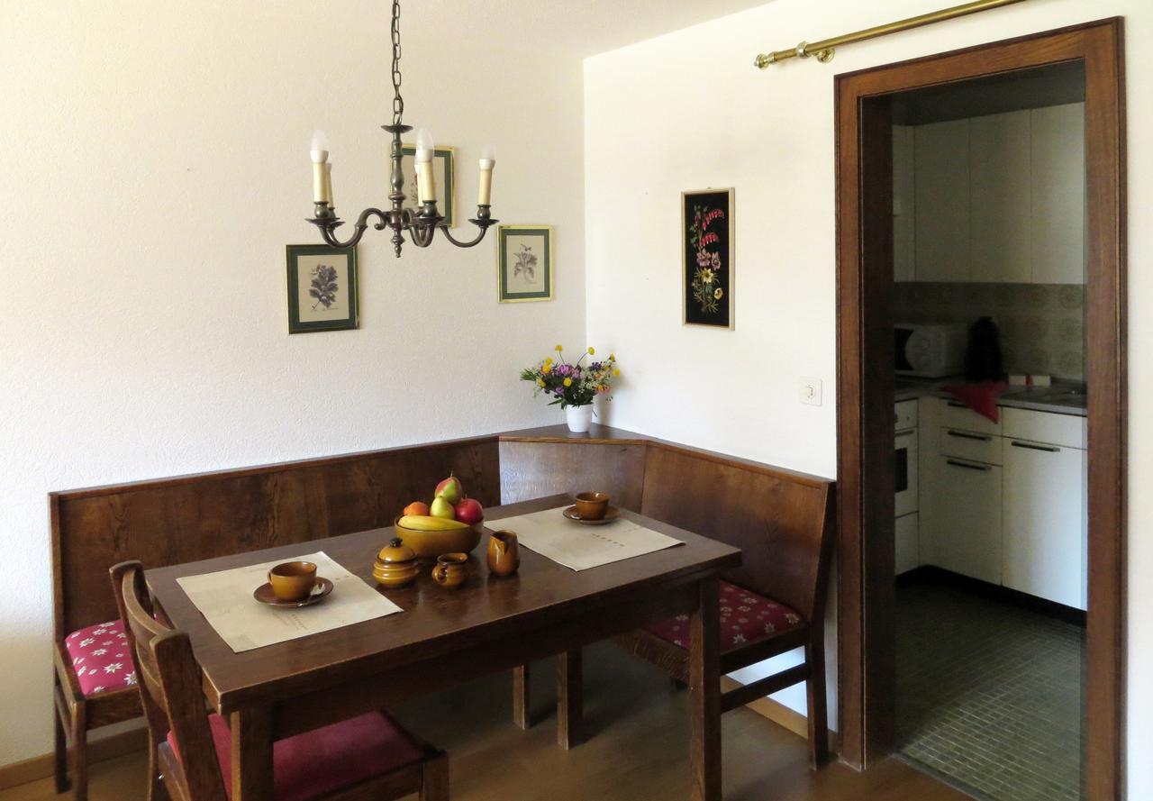 Holiday Accommodation - Swimming Pool Available Νταβός Εξωτερικό φωτογραφία