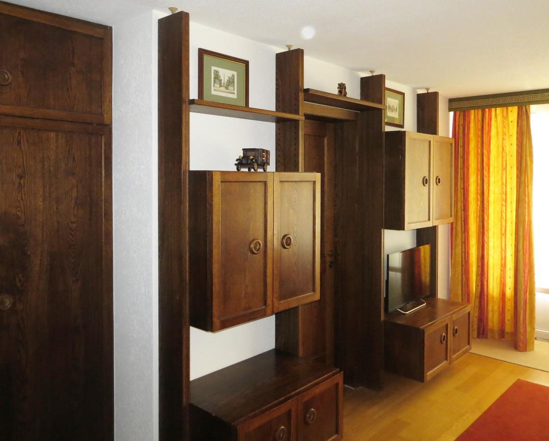 Holiday Accommodation - Swimming Pool Available Νταβός Εξωτερικό φωτογραφία